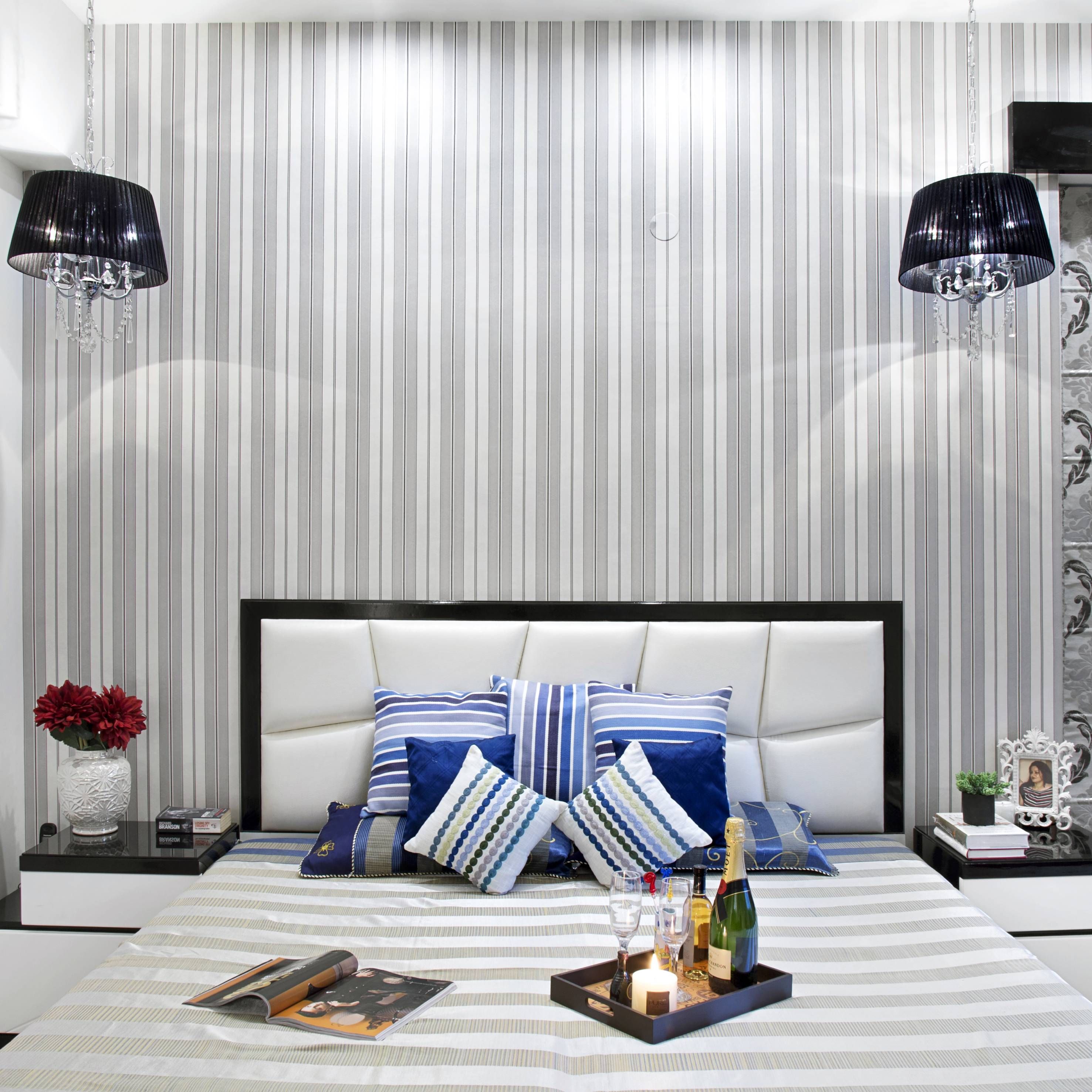 Wallpaper Design With Black And White Stripes
