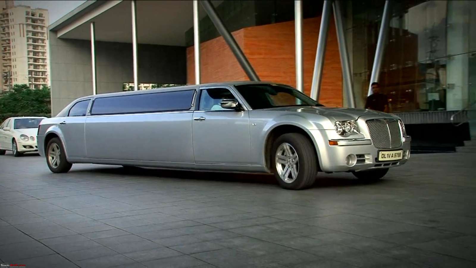 You Can Now Rent A Chrysler 300c Limousine For Rs Motoroids