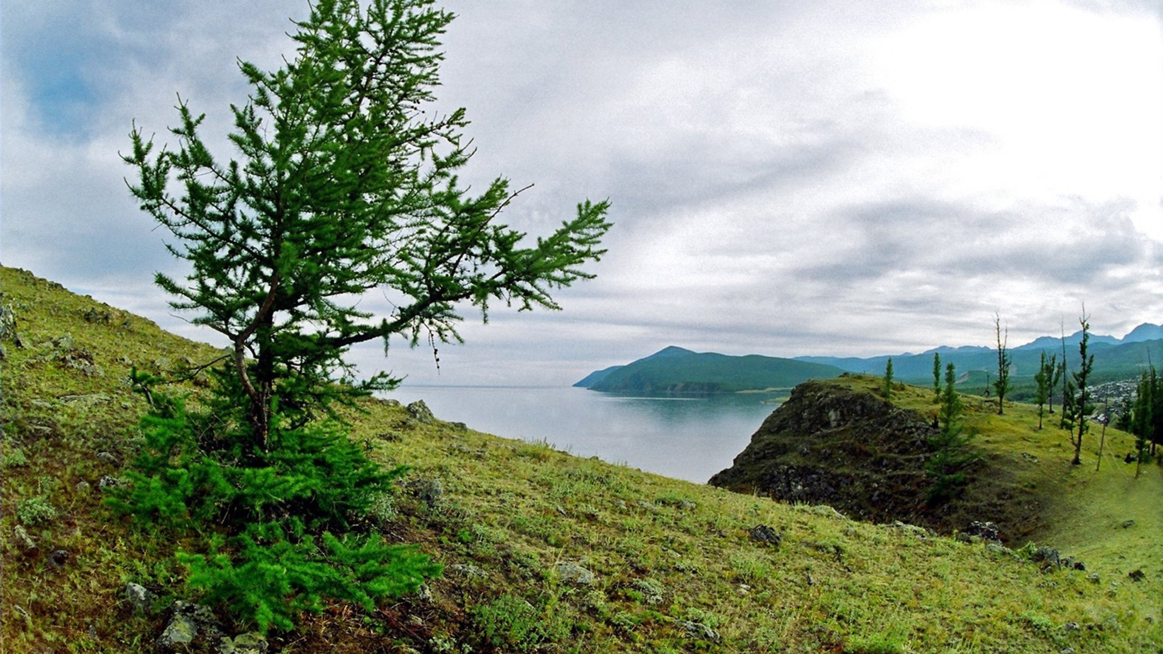 Stones Earth Grass Lake Siberia Wallpaper Background 4k Ultra HD