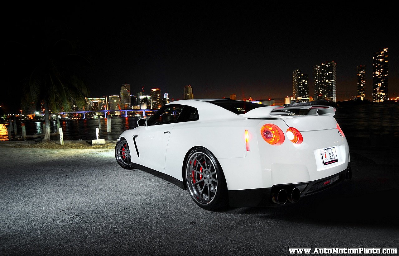 Gtr Wallpaper Red Carbon Taken From Awesome Nissan
