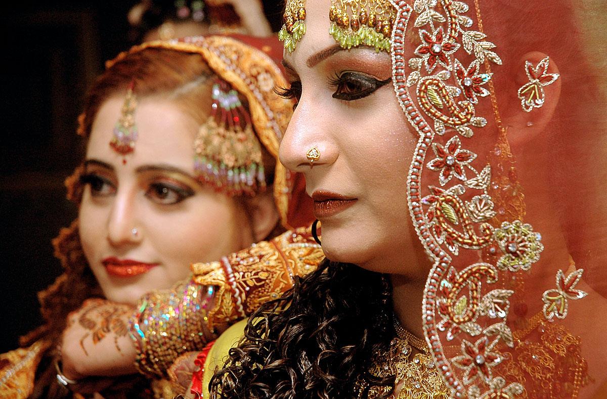 Wallpaper Pakistani Brides