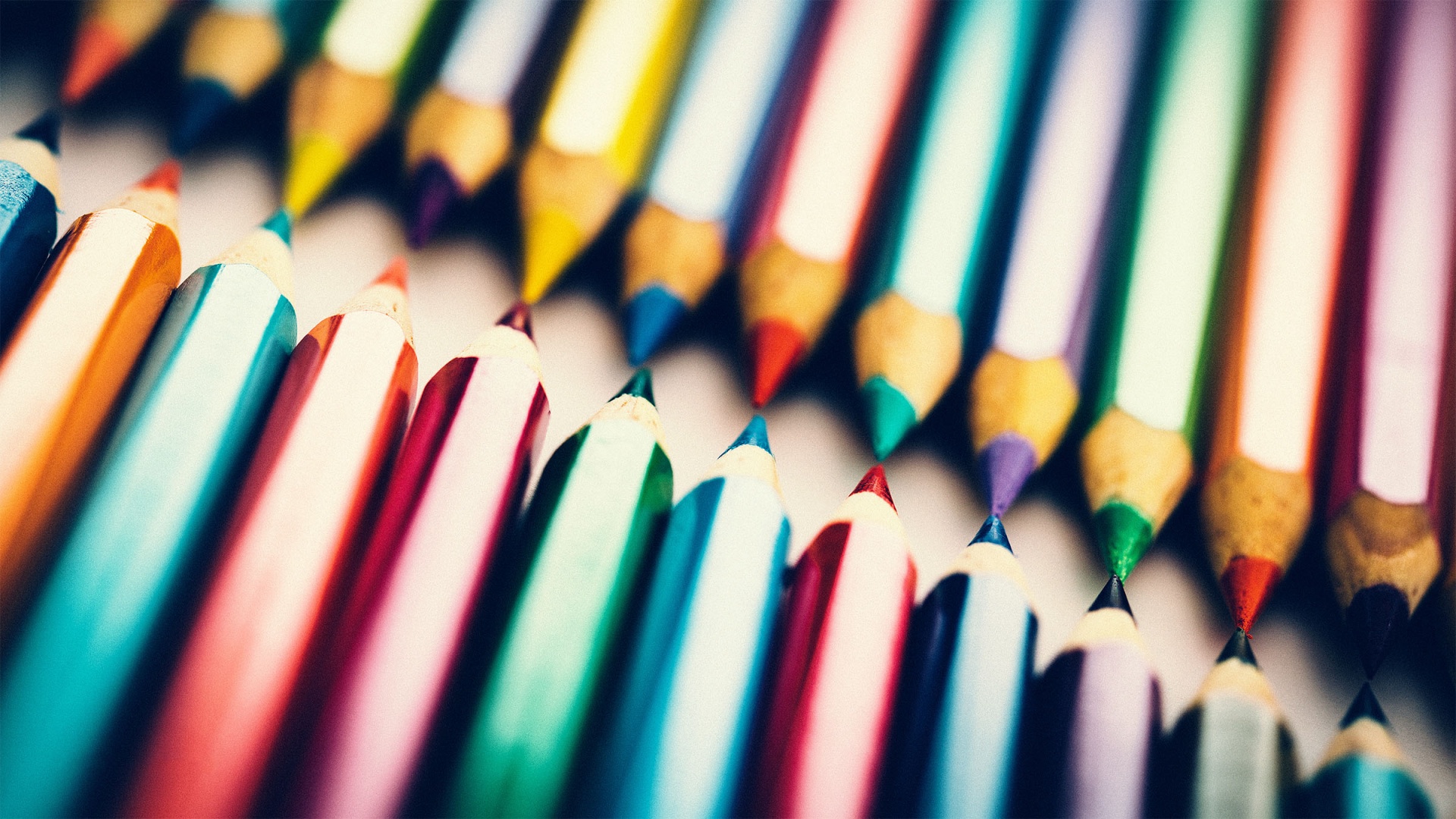 Crayons Wallpaper HD