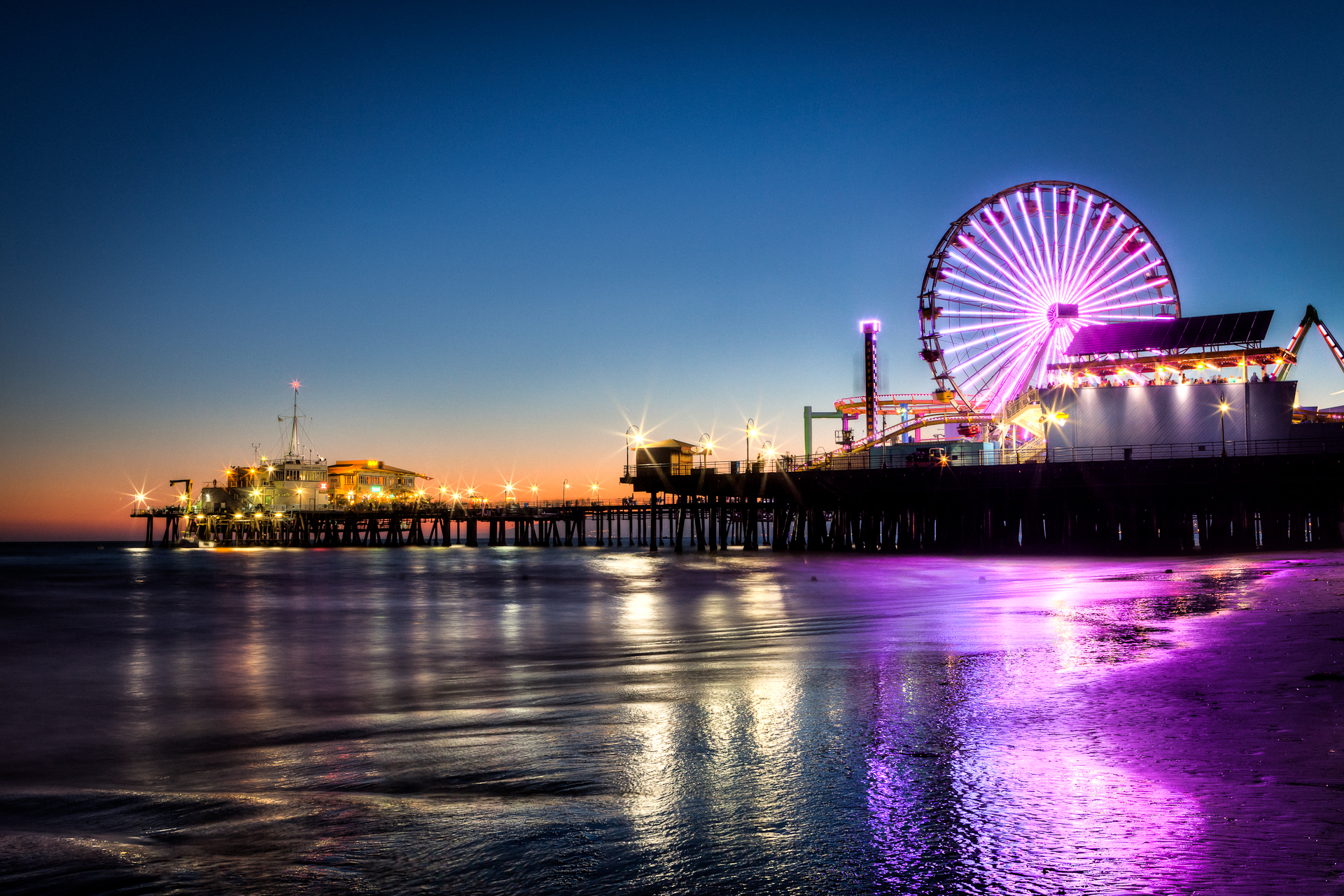 Santa Monica Pier Ferris Wheel Amusement Park HDr