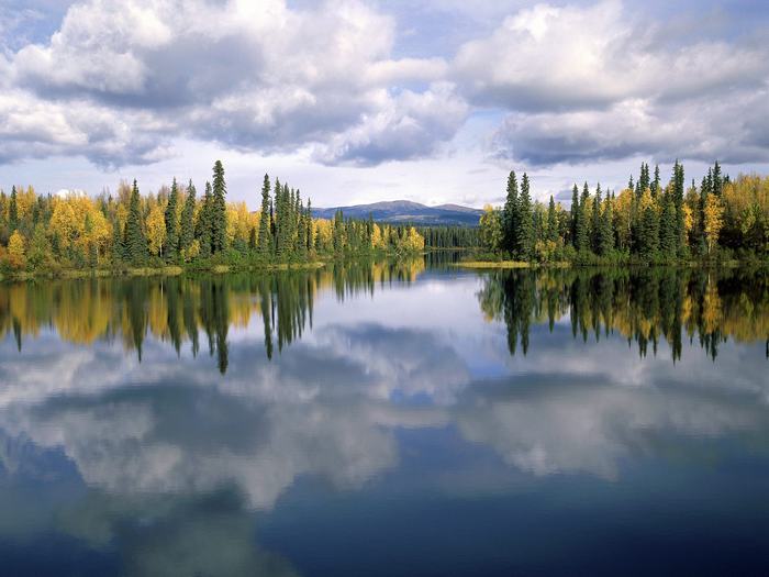 White Cloud Lake Canada Scenery Wallaper