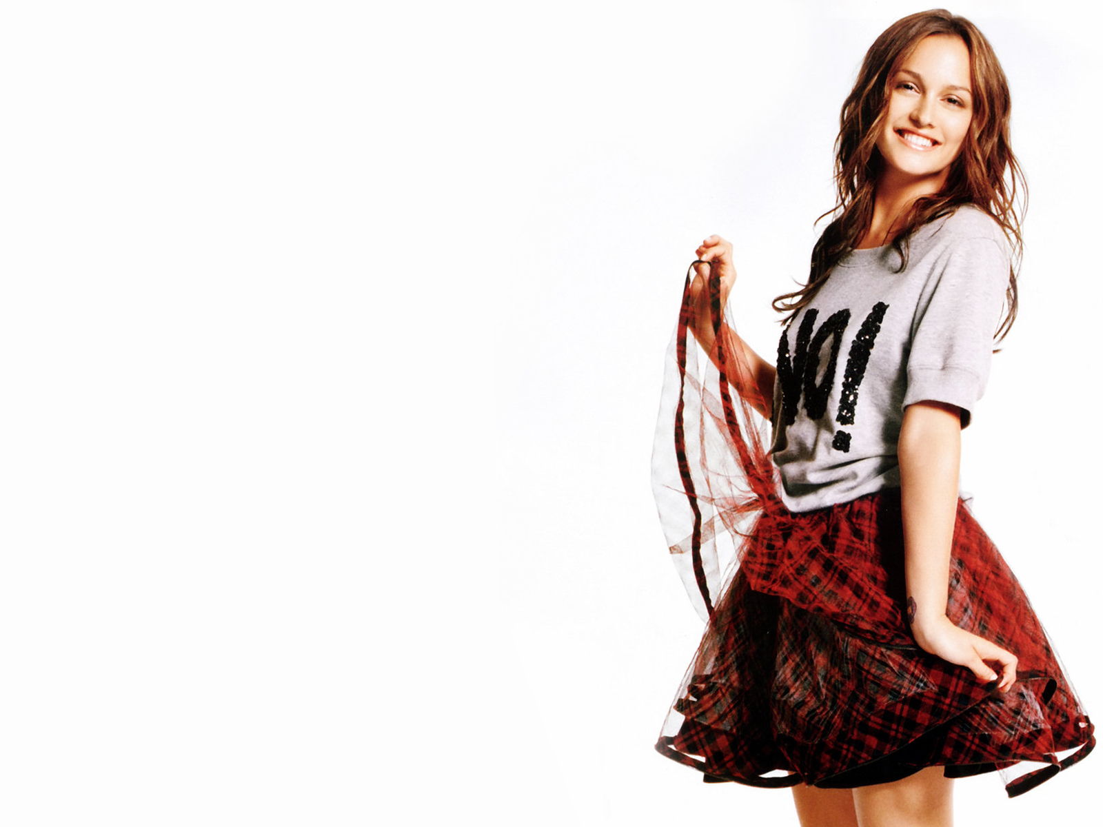 Leighton Meester Wallpaper Pictures Photos Image Pics