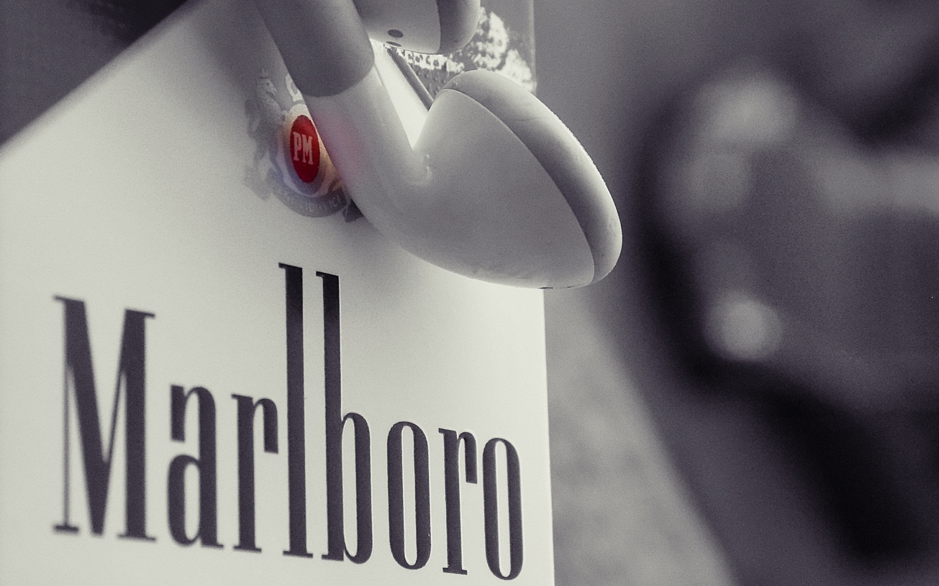 Download Wallpaper Marlboro Cigarettes Marlborough Headphones HD 1920x1200