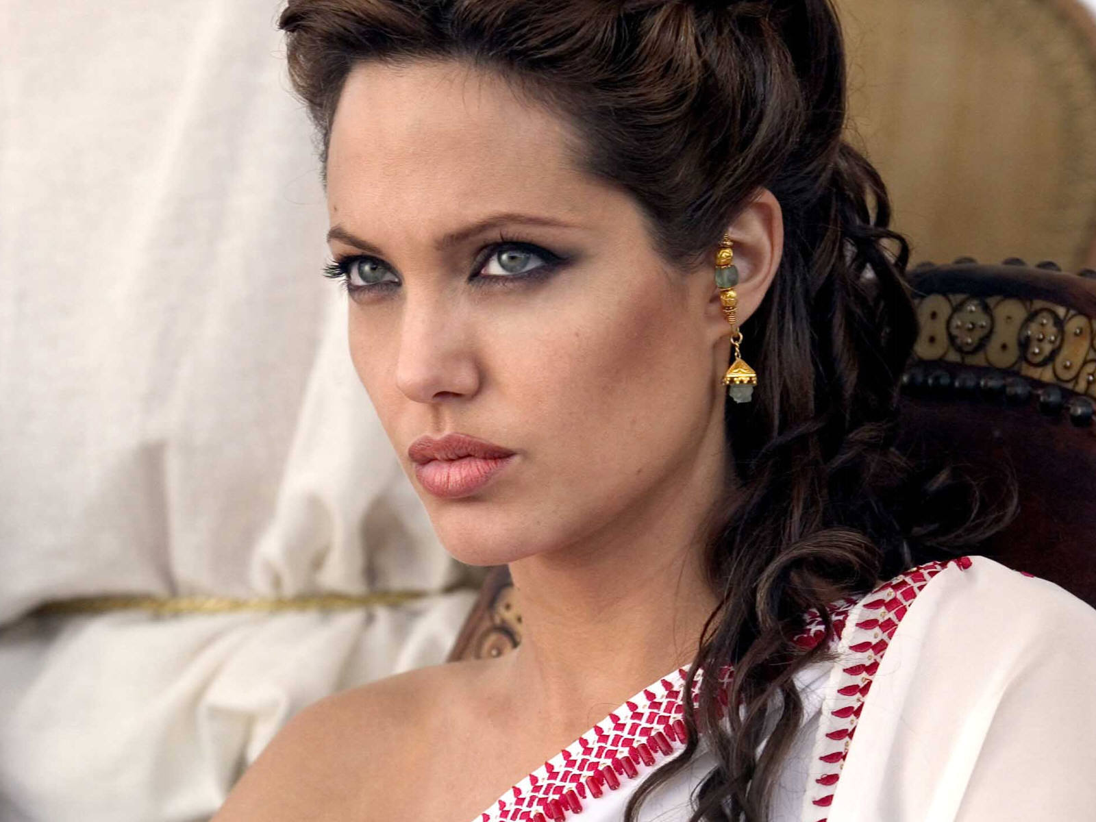 Angelina Jolie Wallpaper
