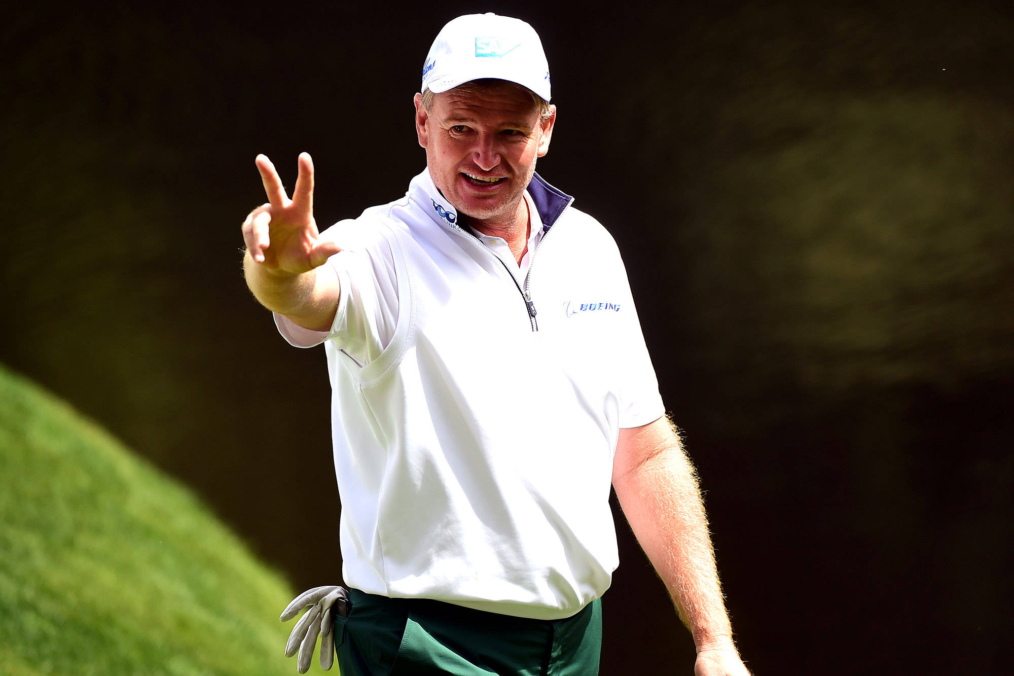 Ernie Els Gesturing Wallpaper