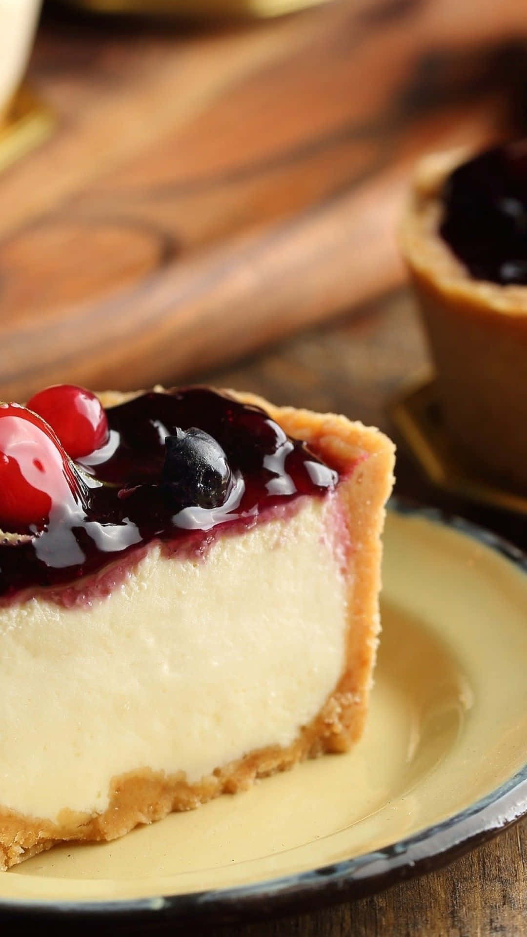 Enjoy A Luxurious Dessert Anywhere With The iPhone Wallpaper