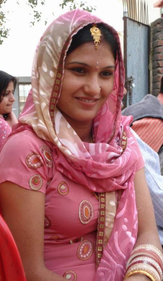 Mat Denan Desi Punjabi Girls Wallpaper