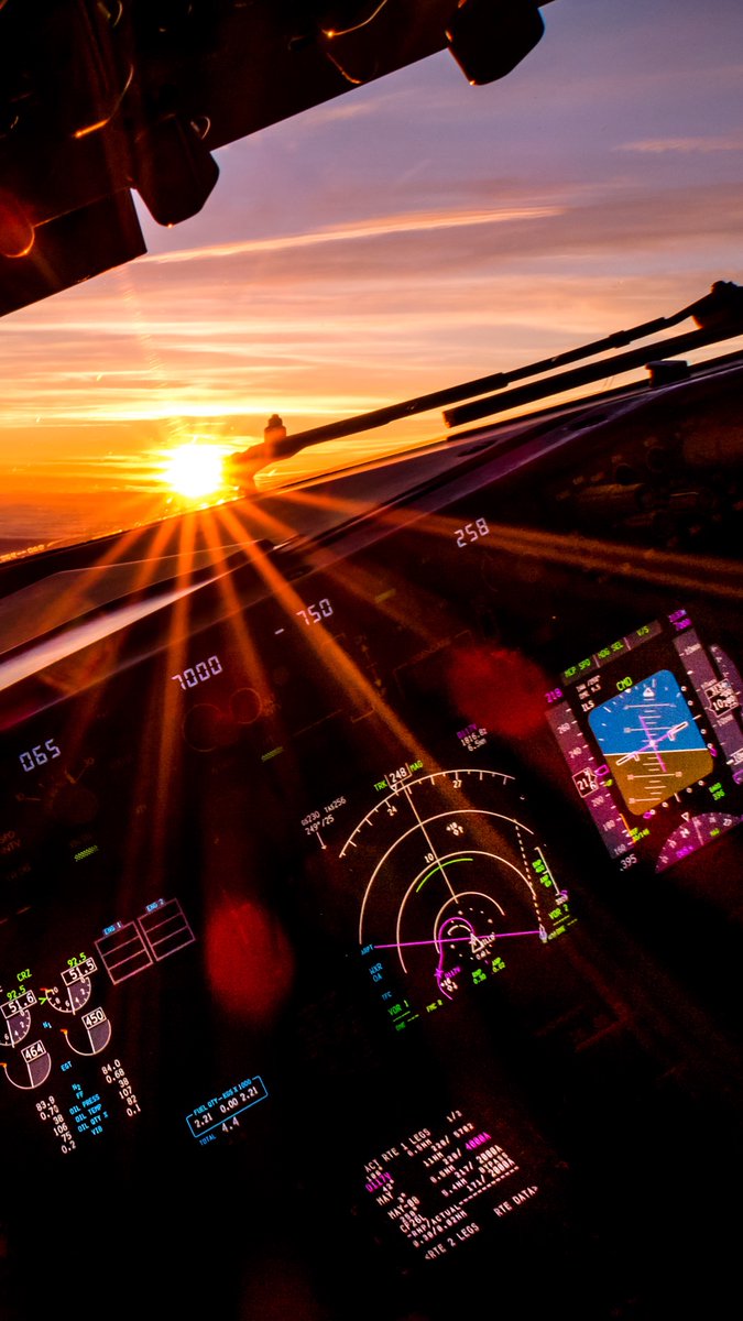 Live From The Flight Deck On New Phone Wallpaper