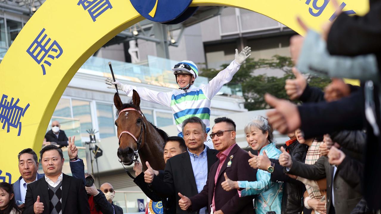 Jamie Kah To Dash Off Hong Kong After Bumper Sandown Rides Wallpaper