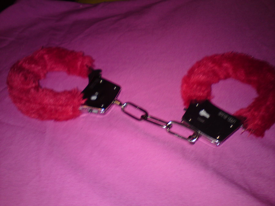 Fuzzy Handcuffs By Kezf