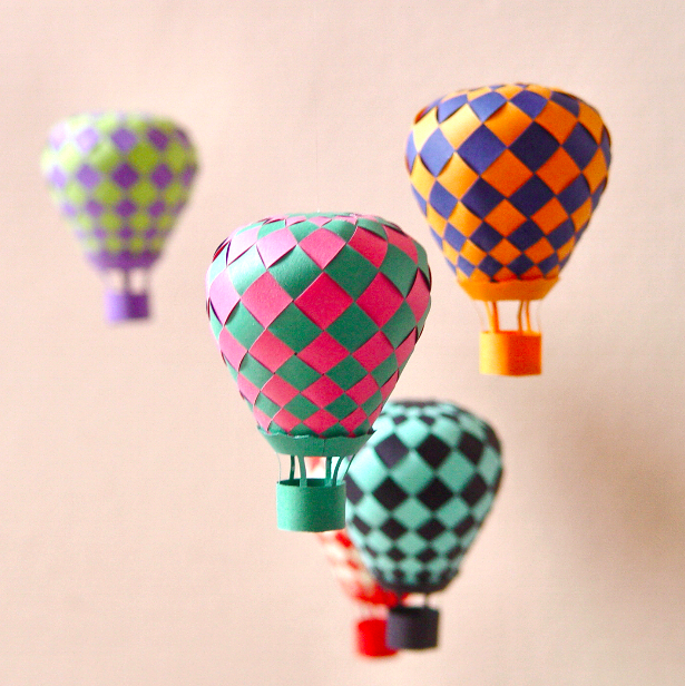 28 Simple DIY Paper Craft Ideas   Snappy Pixels