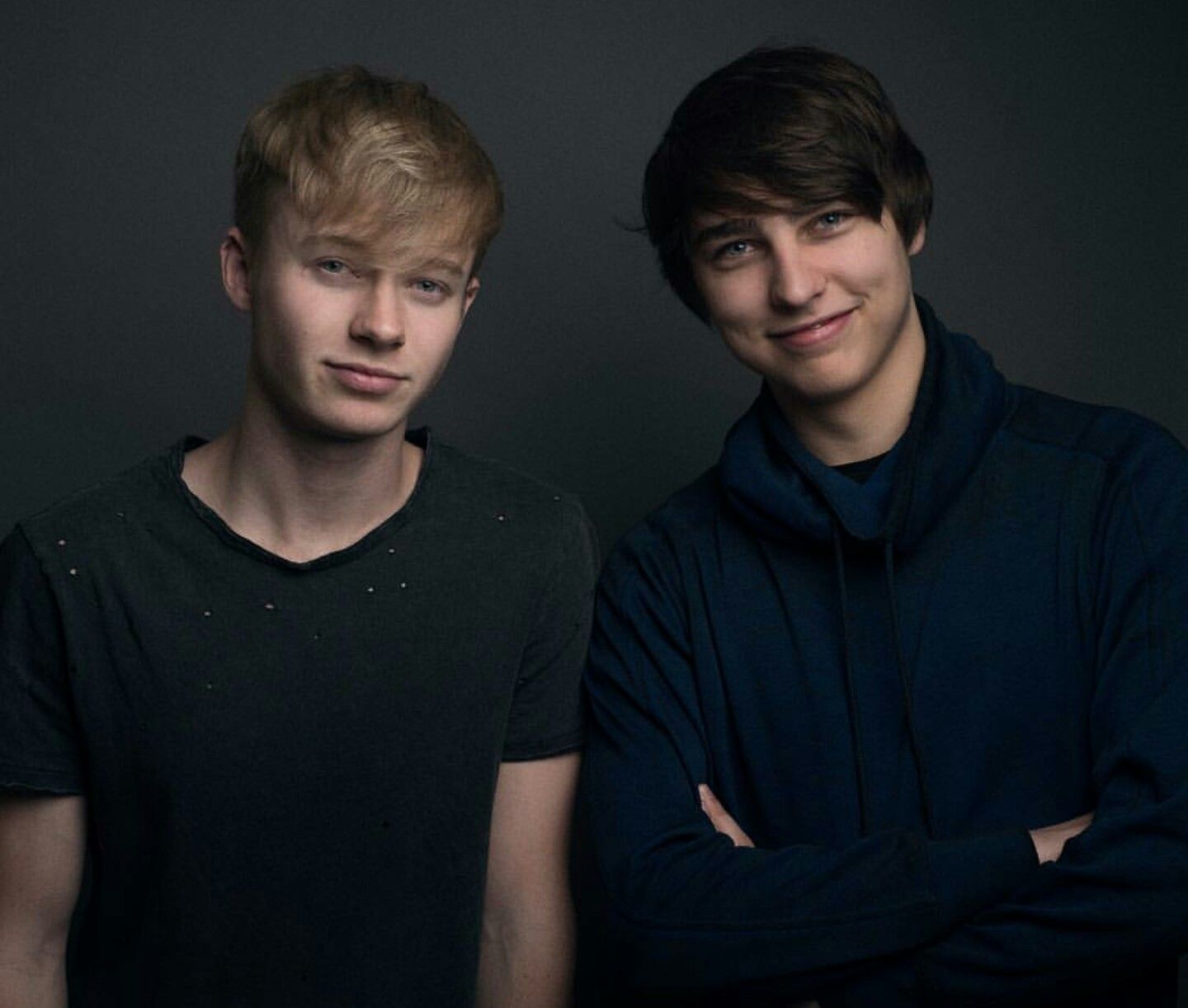 [13+] Sam And Colby Wallpapers