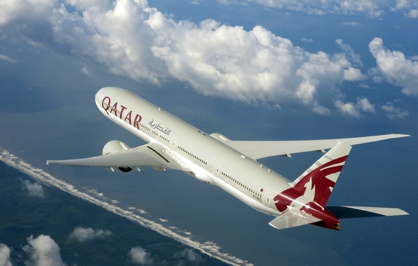 Passenger Airliner Boeing Er Qatar Plane