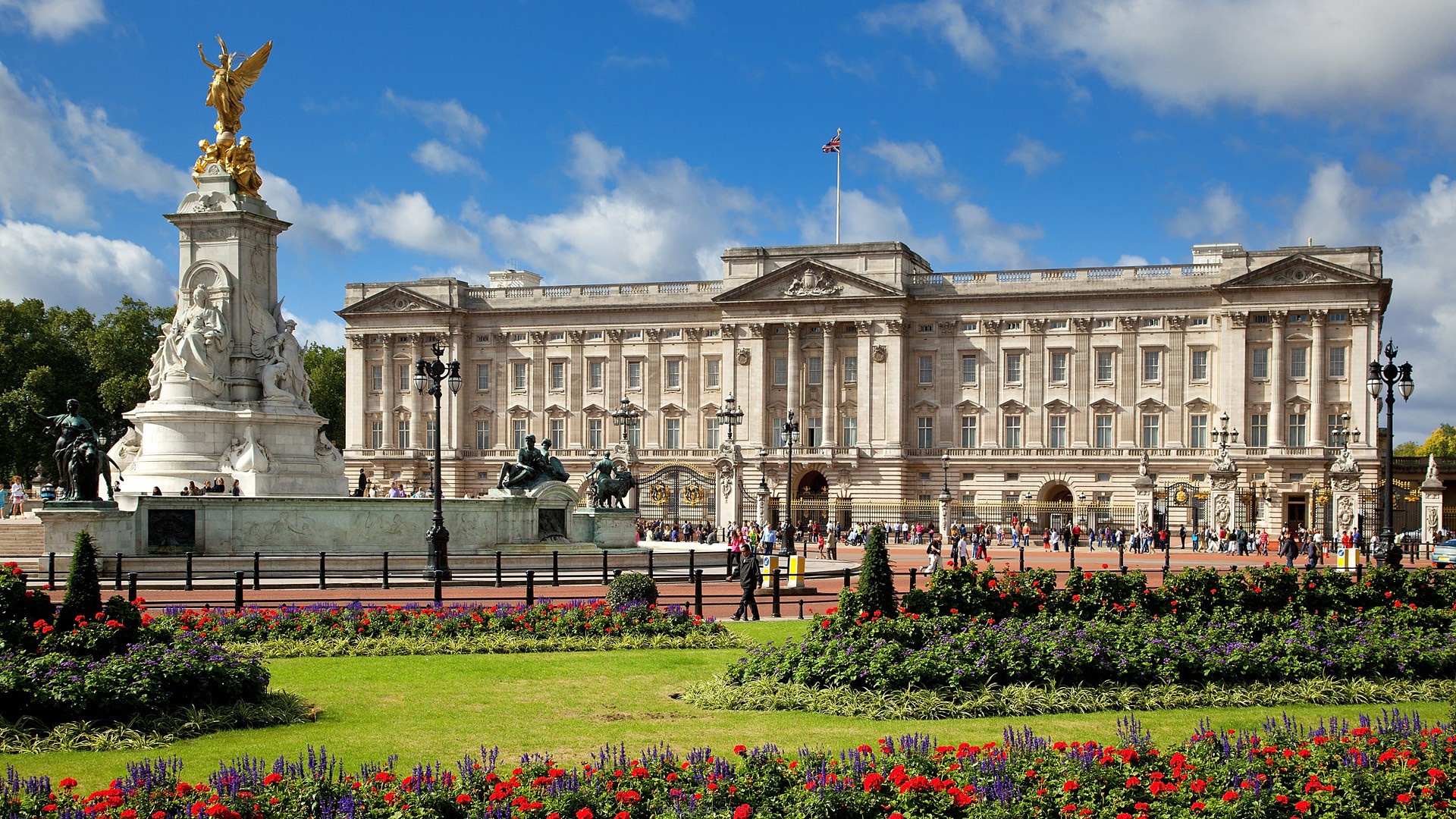 Buckingham Palace Wallpaper Background