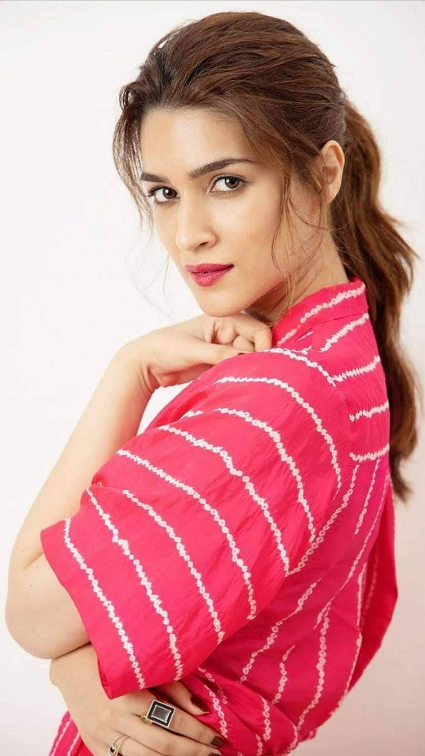 Kriti Sanon HD Wallpaper