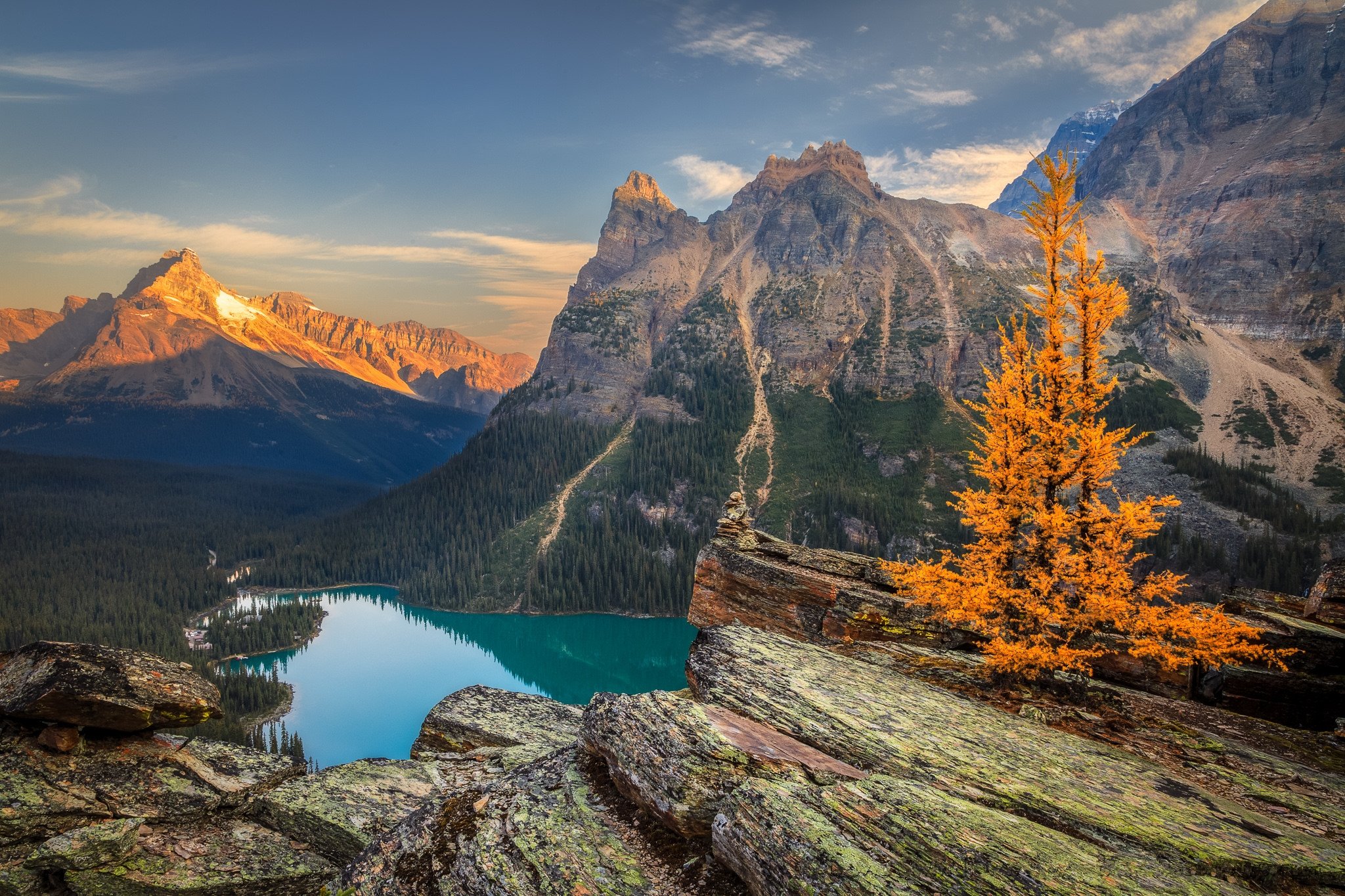 Mountains Scenery Autumn Lake Canada Parks Crag Yoho Wallpaper