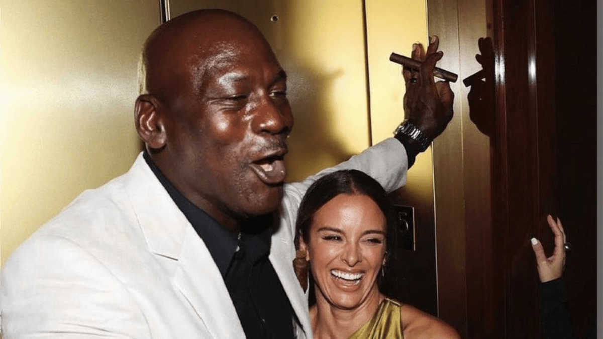 NBA Fans React To Michael Jordan Partying In NYC They Wouldnt