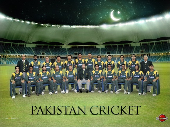 Pakistan Cricket Team Love To The Bwayz In Green