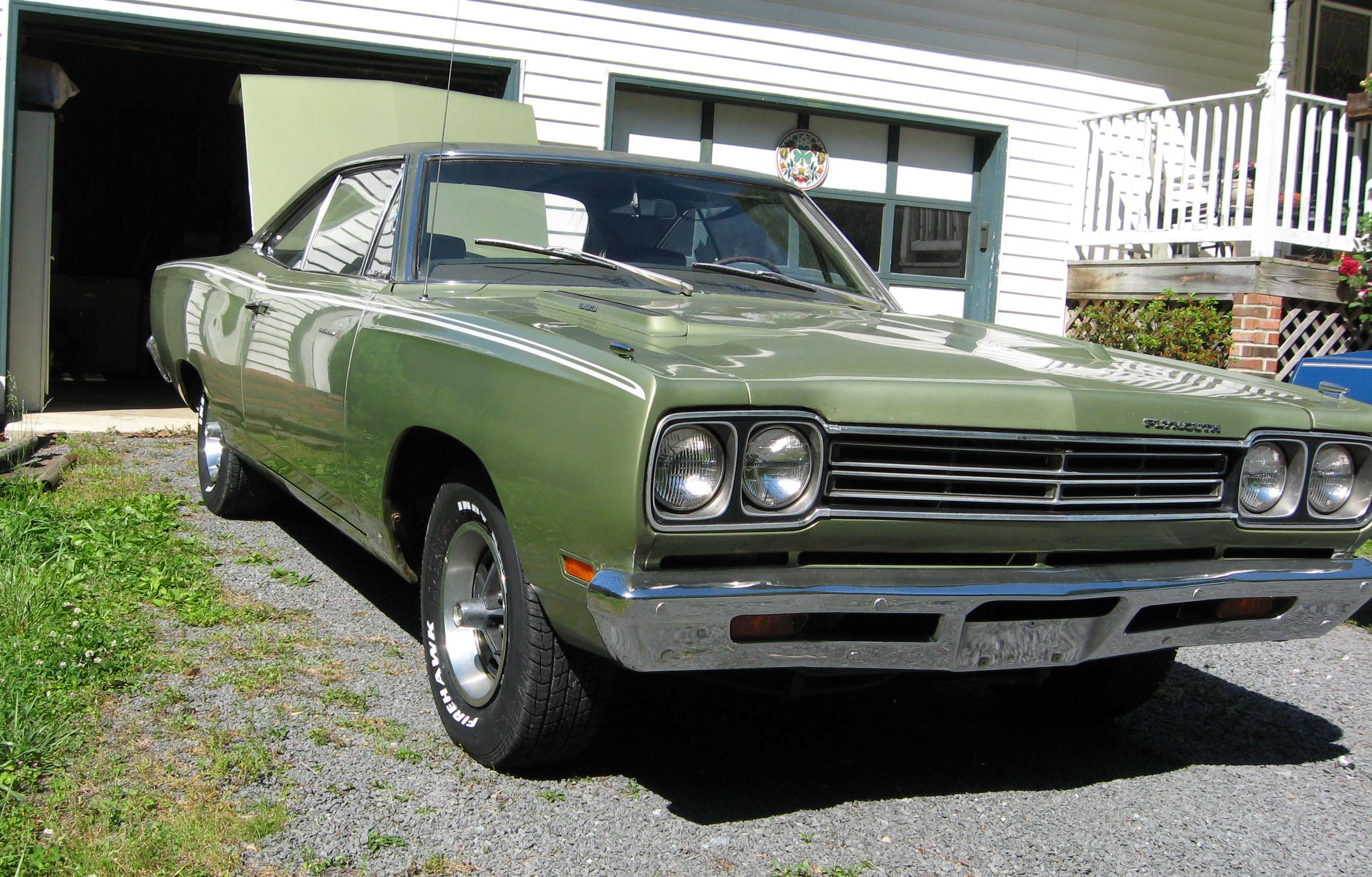 Related Pictures Plymouth Roadrunner Wallpaper