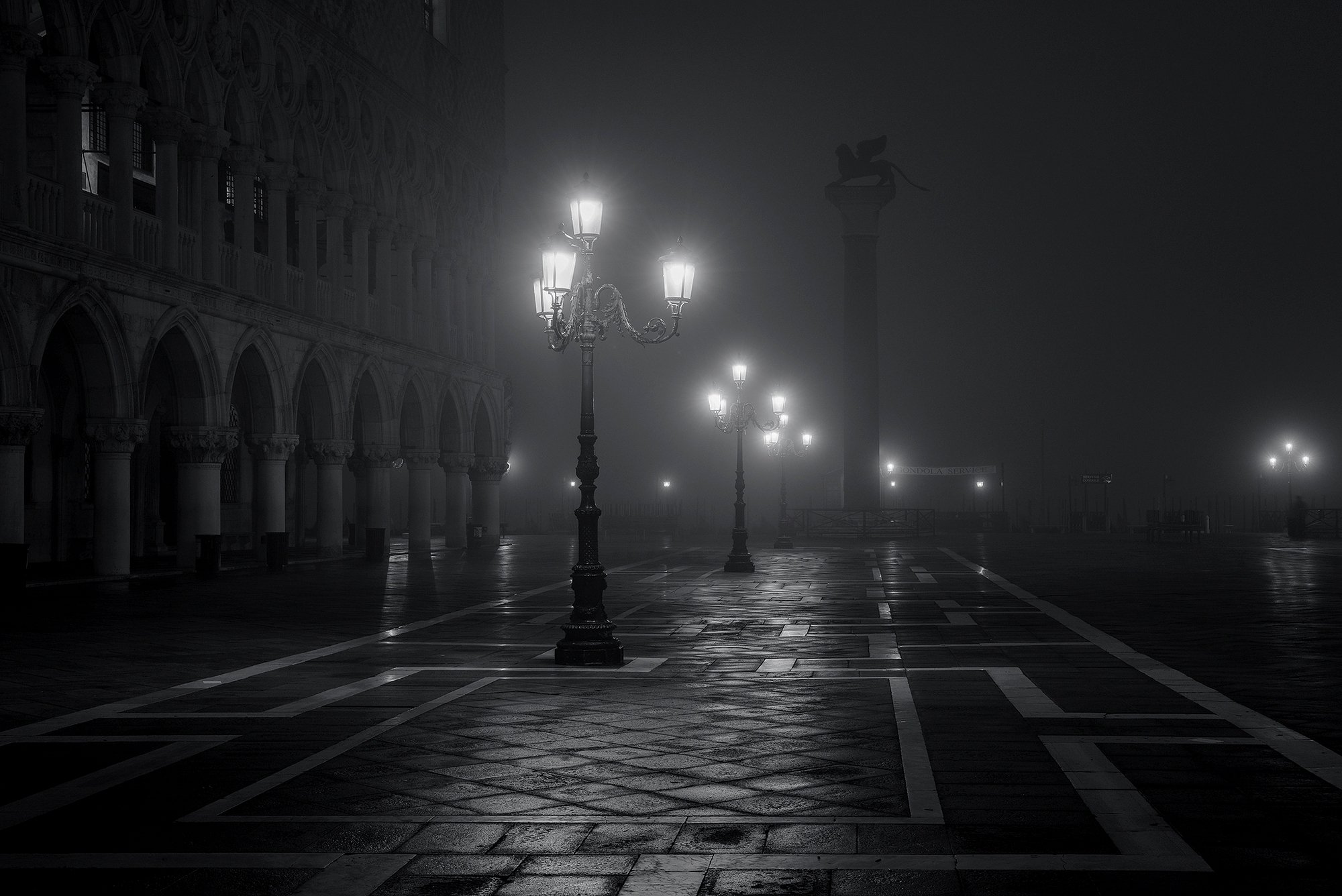 Marco City Night Fog Lights Black And White Mood Wallpaper Background