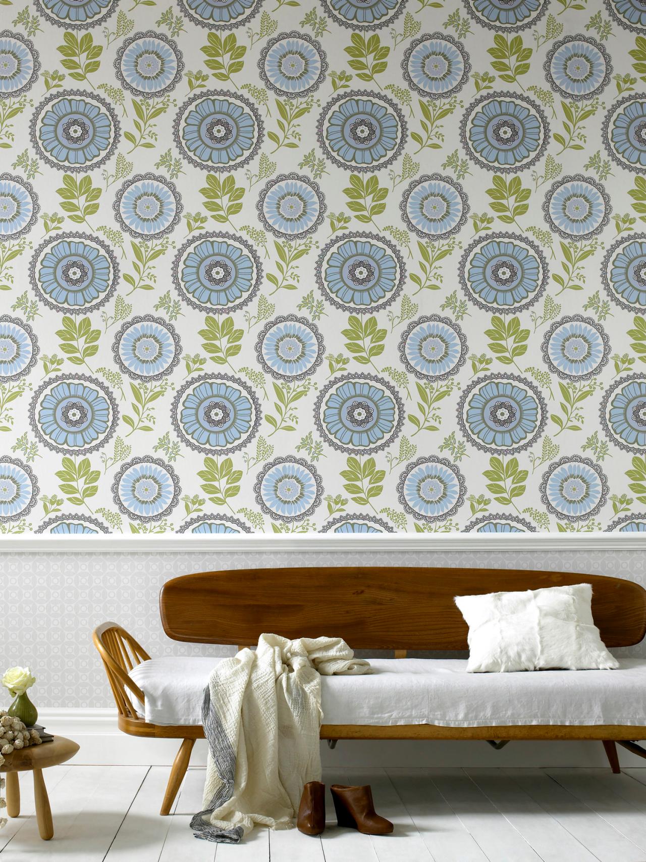 Delicate Floral Wallpaper This Charming With Its
