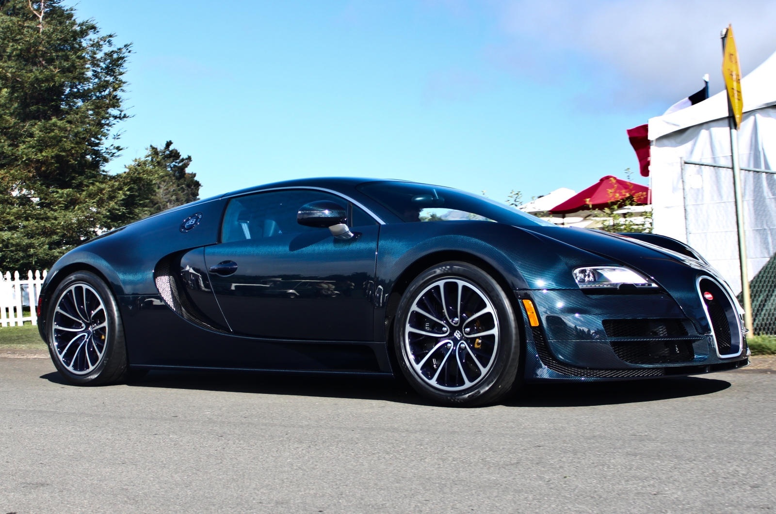 HD Car Wallpaper Bugatti Veyron Super Sport