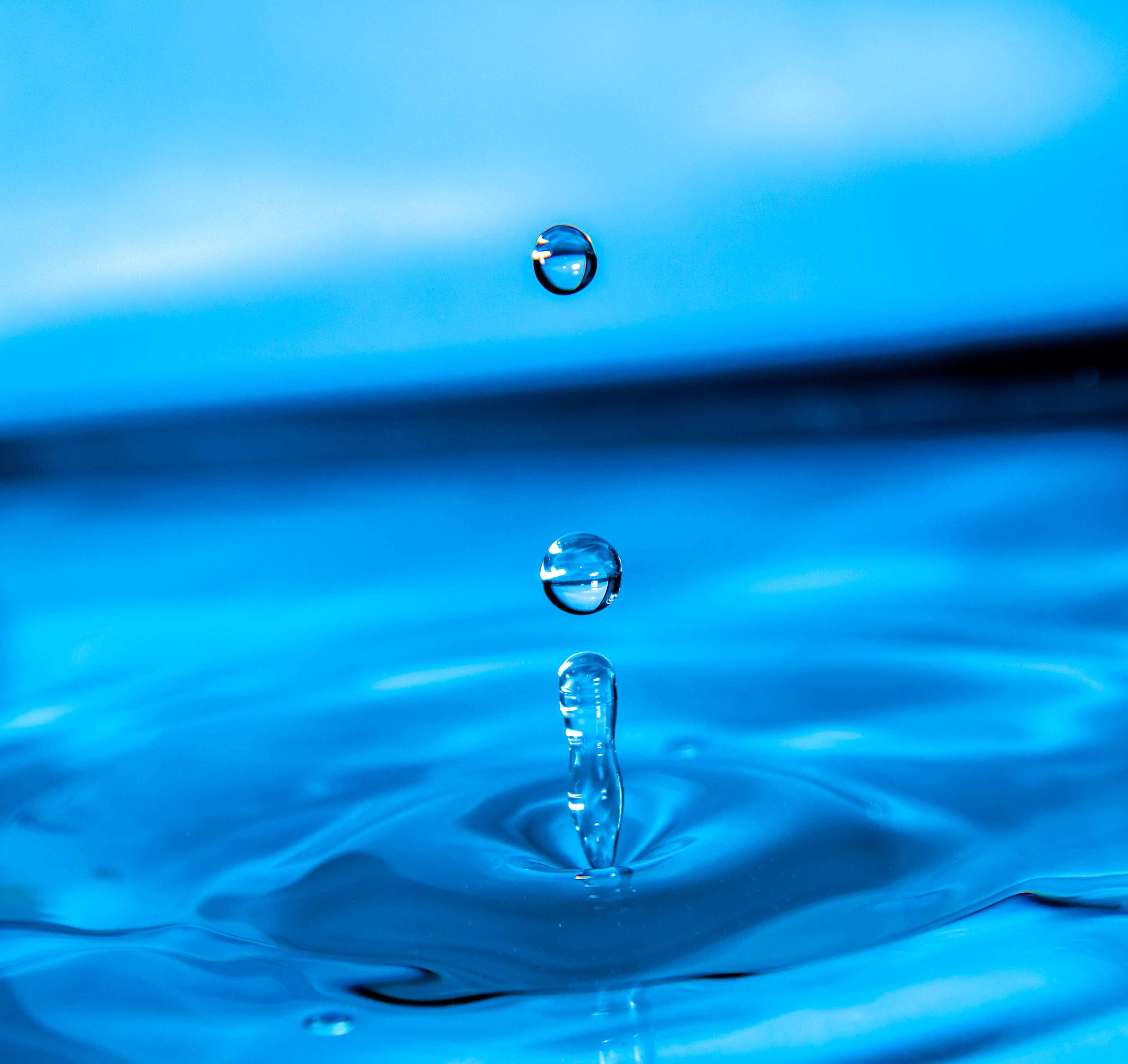 Black And White Clear Drop Of Water Droplet Drops Liquid Wallpaper