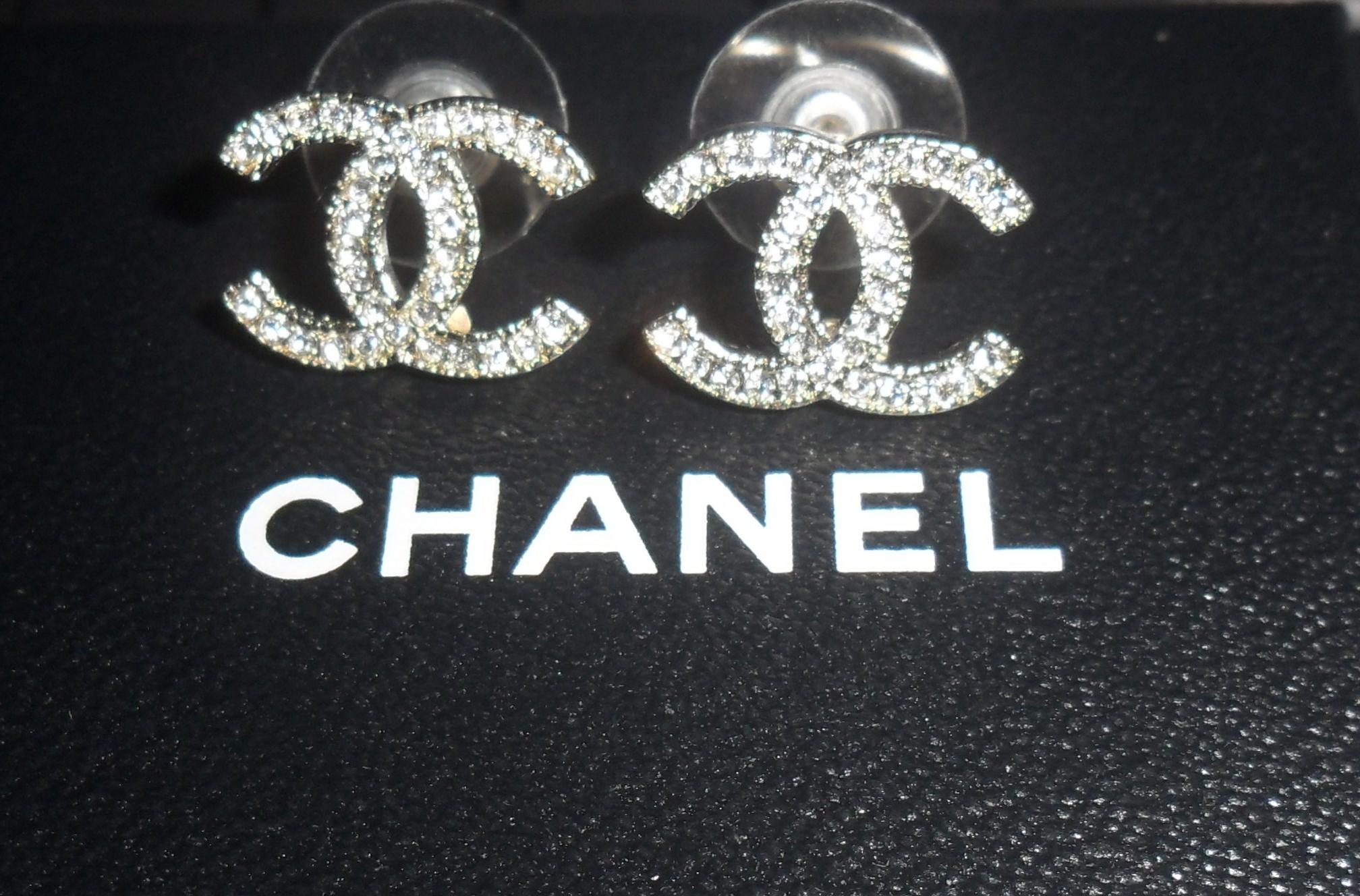 Background Chanel Image Gallery