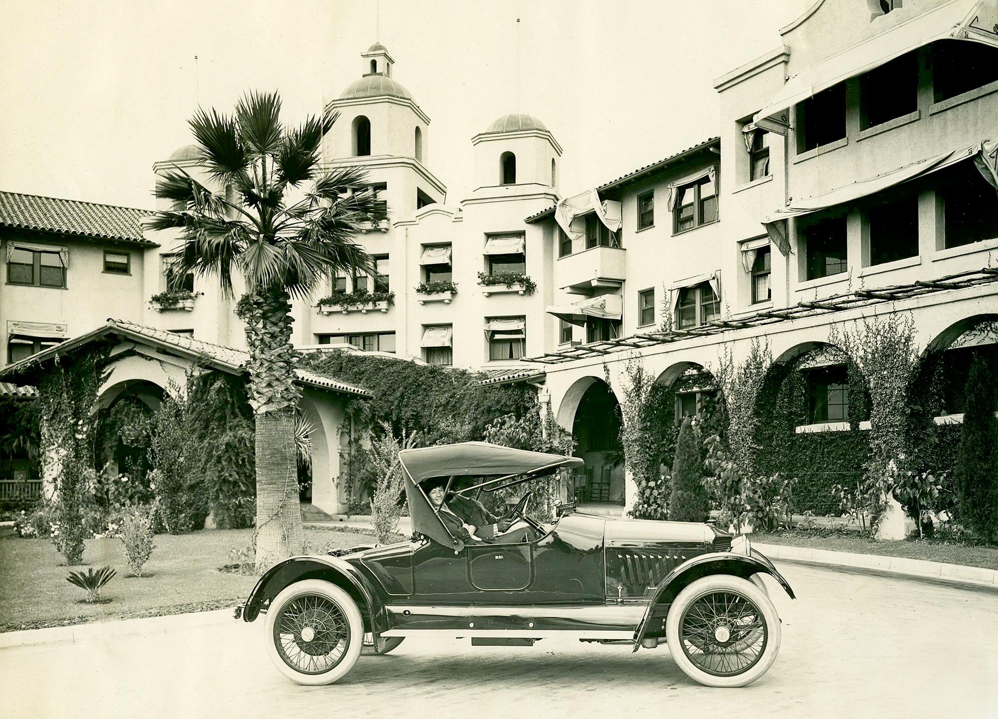 Grand Opening of the Beverly Hills Hotel