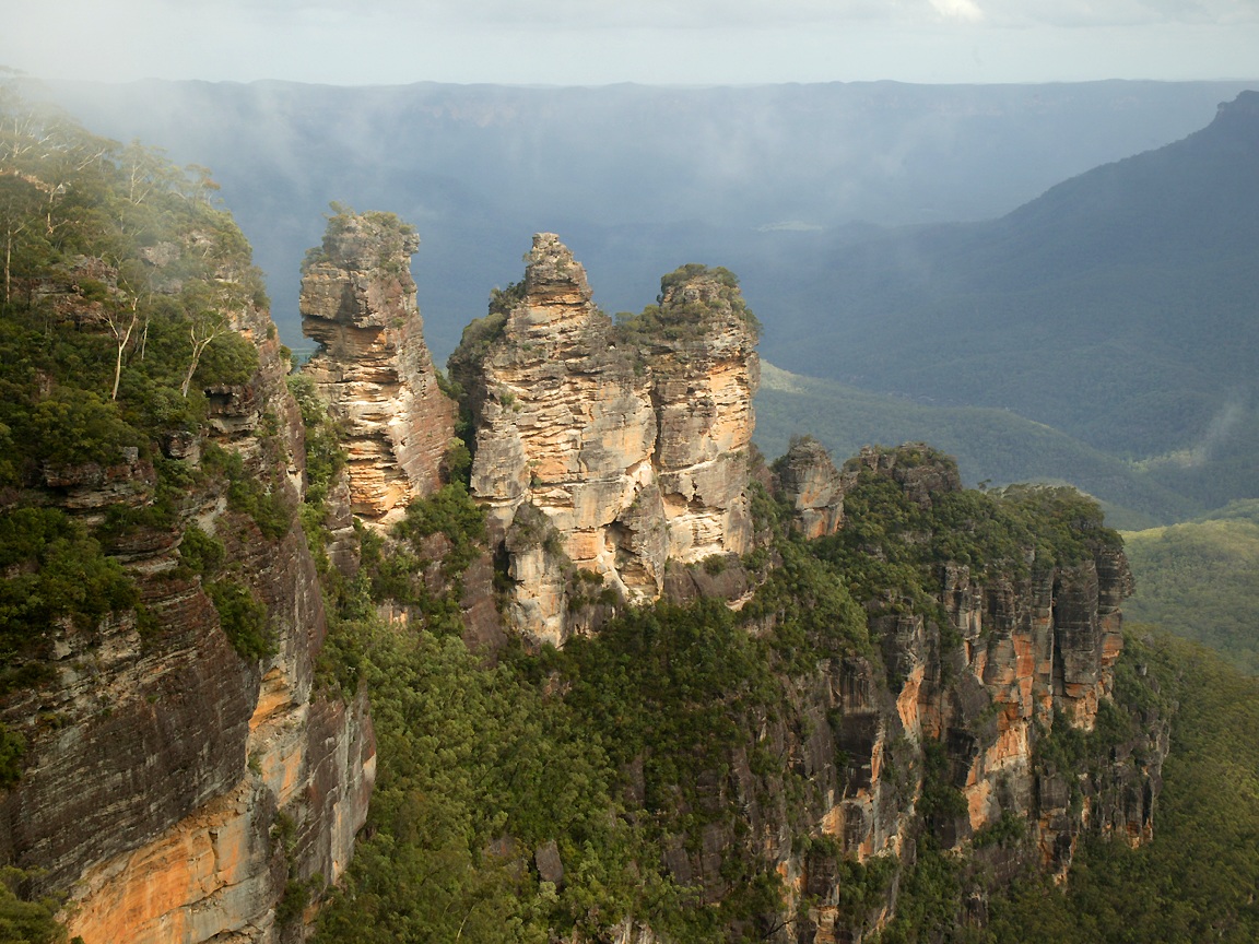 Three Sisters Rock Formation In The Blue Mountains West Of Sydney