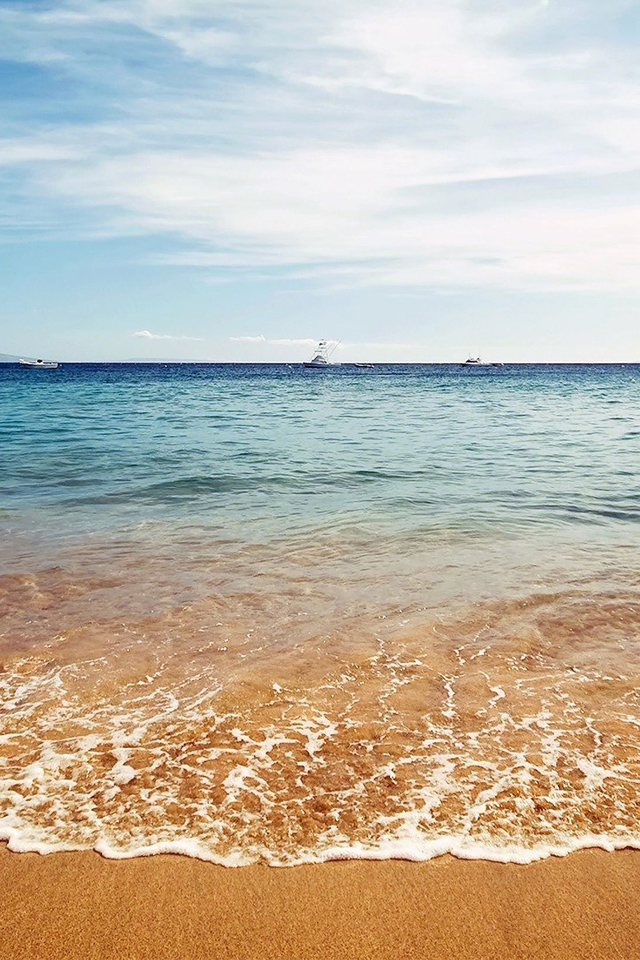 Ocean beaches boat iPhone 4s Wallpapers Download 640x960
