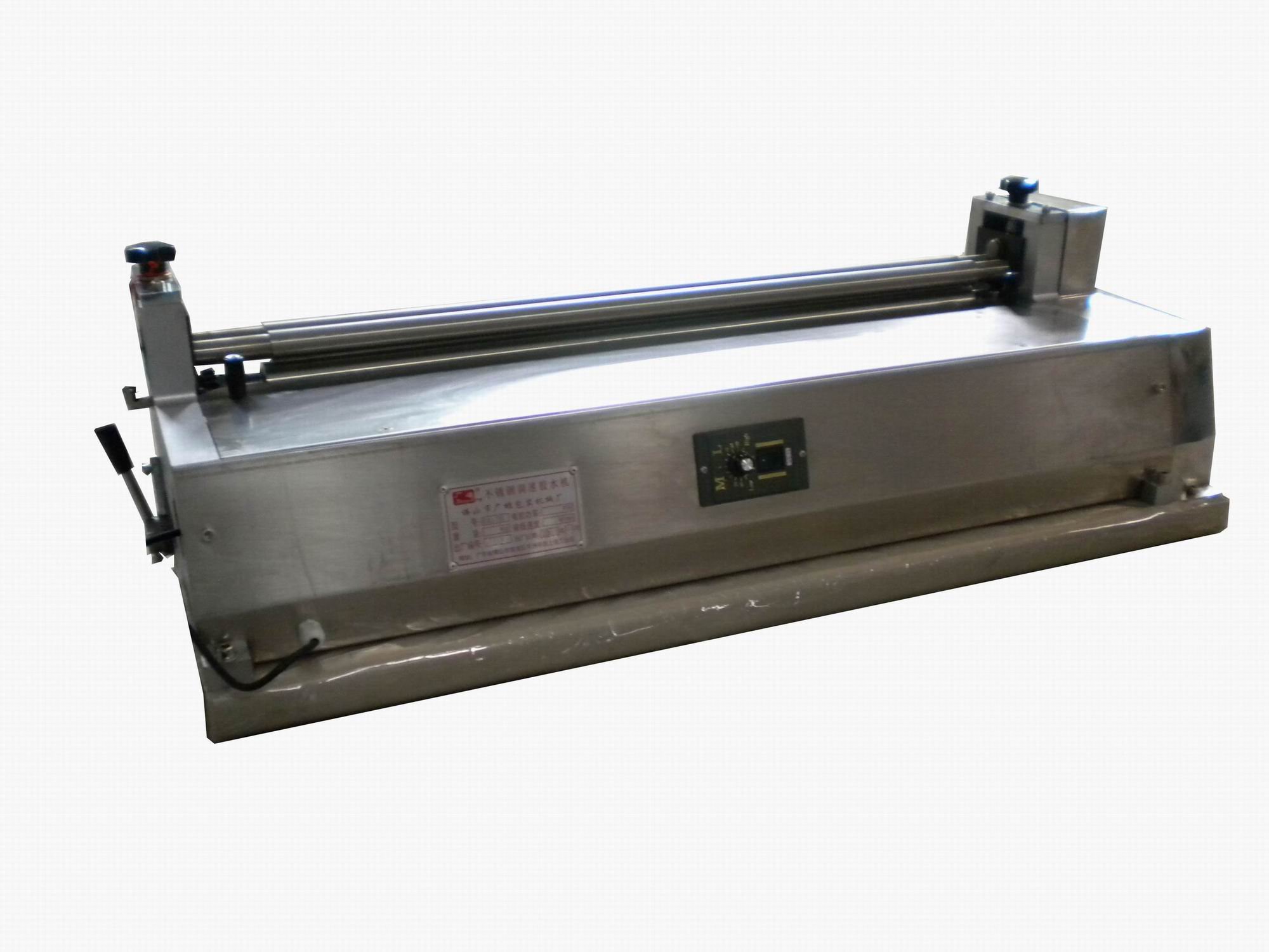 Glue Machinepackaging machine gluing machine is maily used in paper