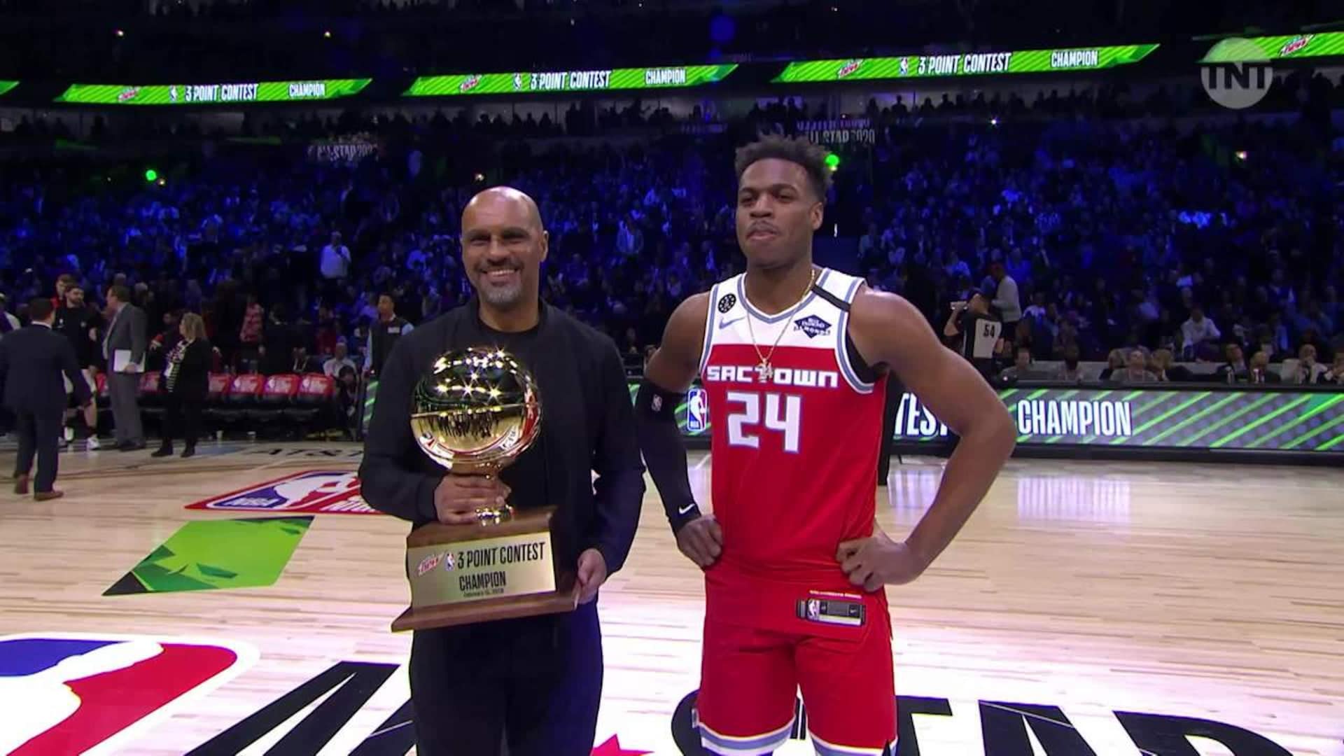 Buddy Hield wins the MTN DEW Point Contest NBAcom