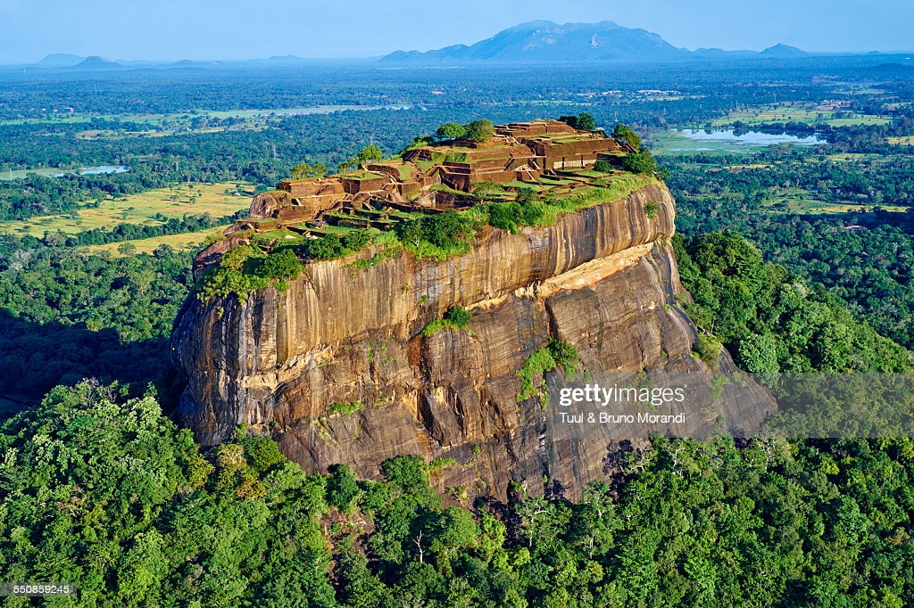 18+] Sigiriya Lion Rock Wallpapers - WallpaperSafari