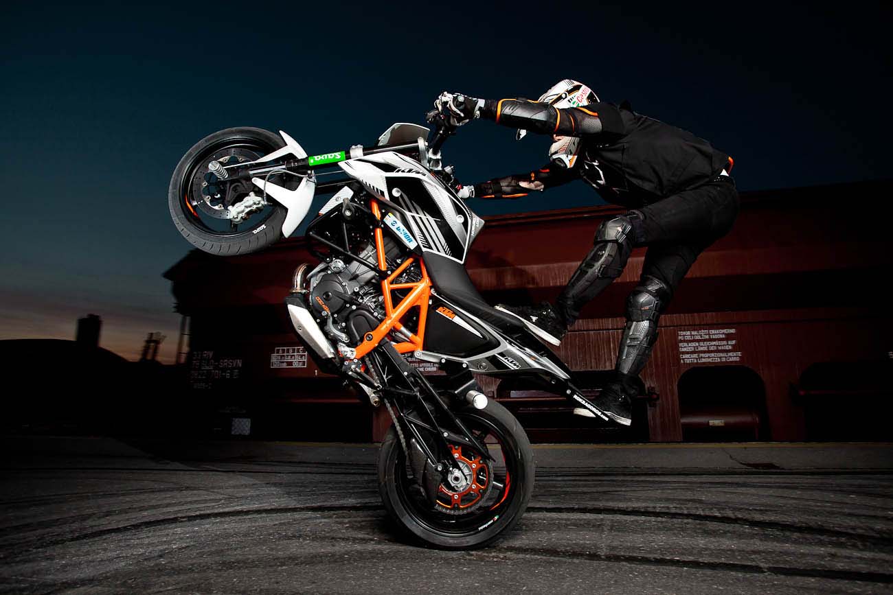 Rok Bagoro S New Ktm Duke Stunt Bike Asphalt Amp Rubber