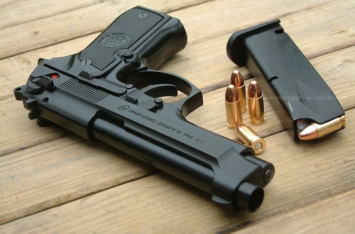 Beretta M9 Pistol HD Wallpaper