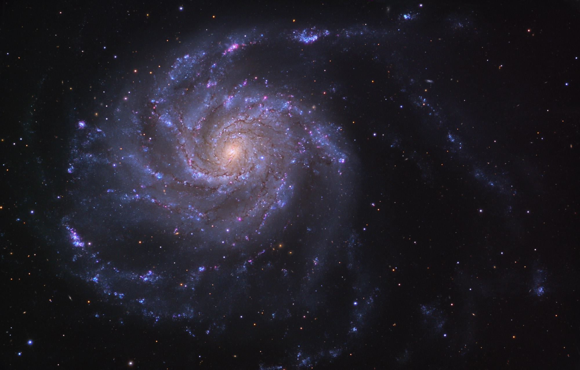 Apod April M101 The Pinwheel Galaxy