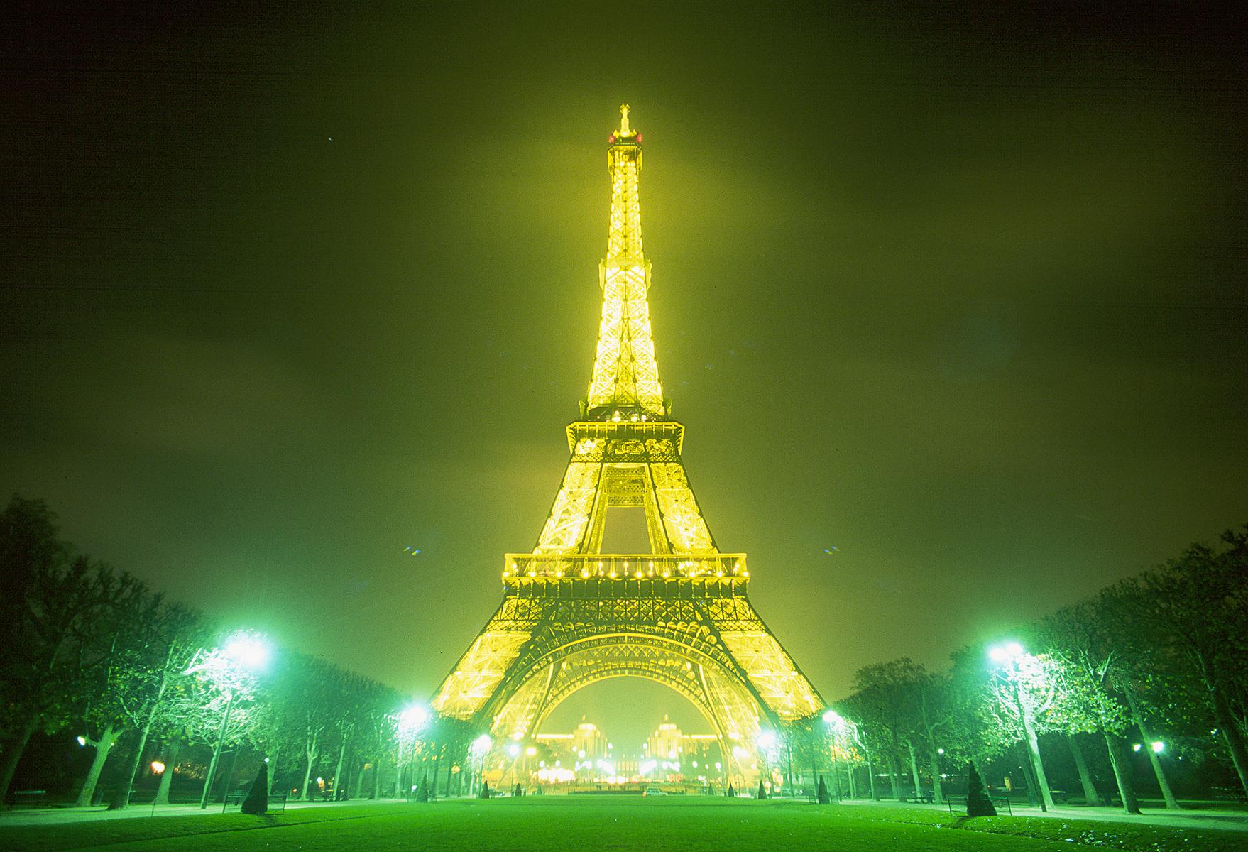 The Eiffel Tower Parisworkingforart