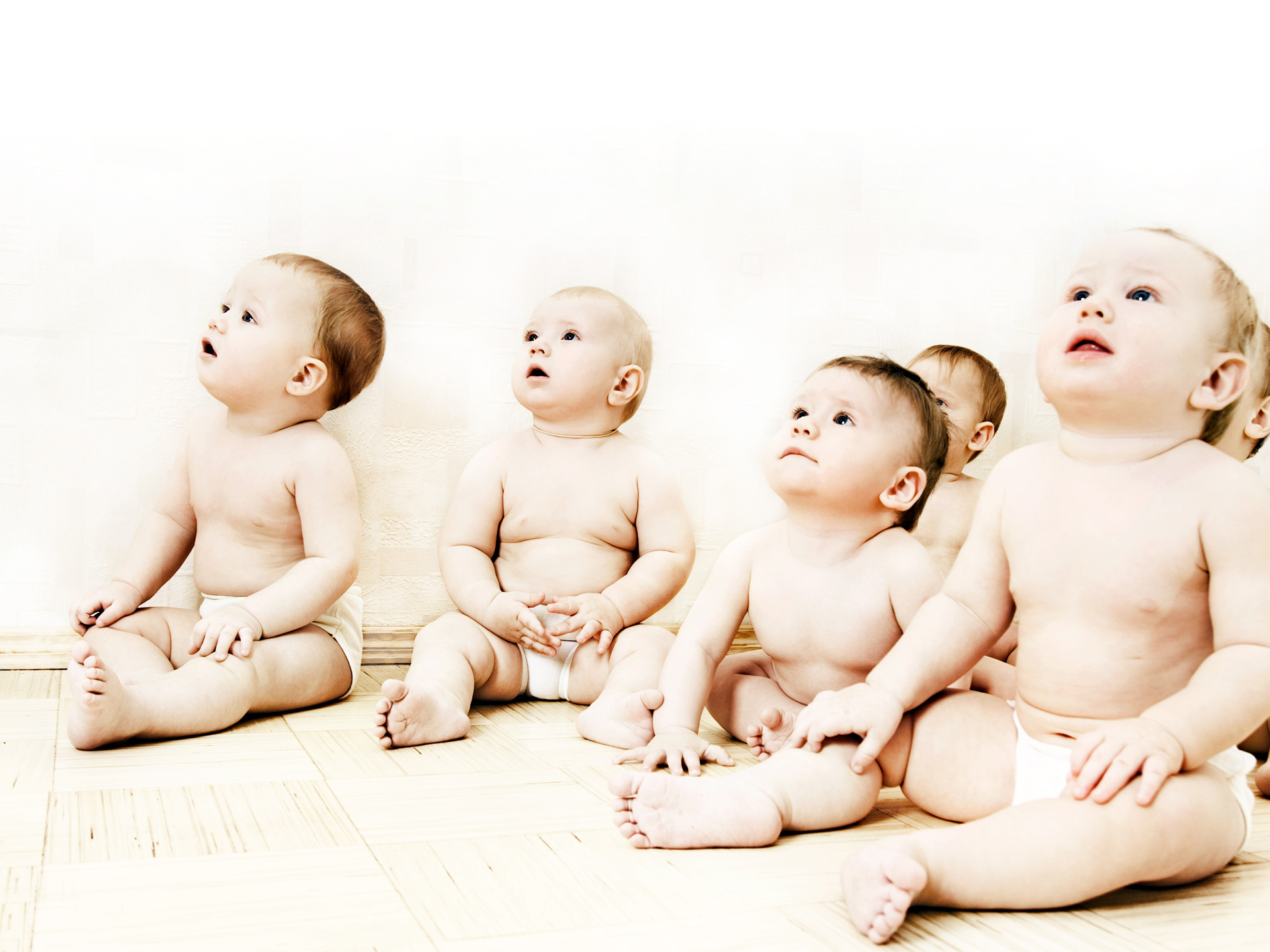 Cute Babies Sitting Wallpaper HD