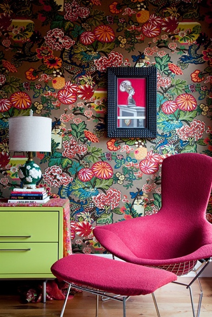 Modern Floral Wallpaper Design