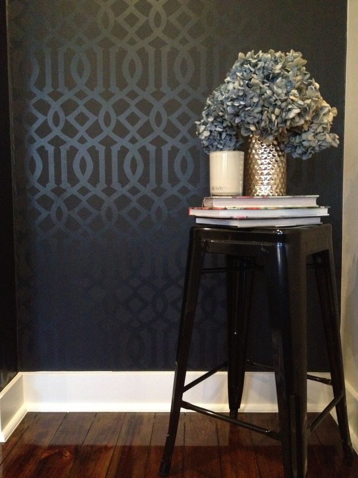 Schumacher Imperial Trellis Wallpaper In Onyx Plimented With Blue