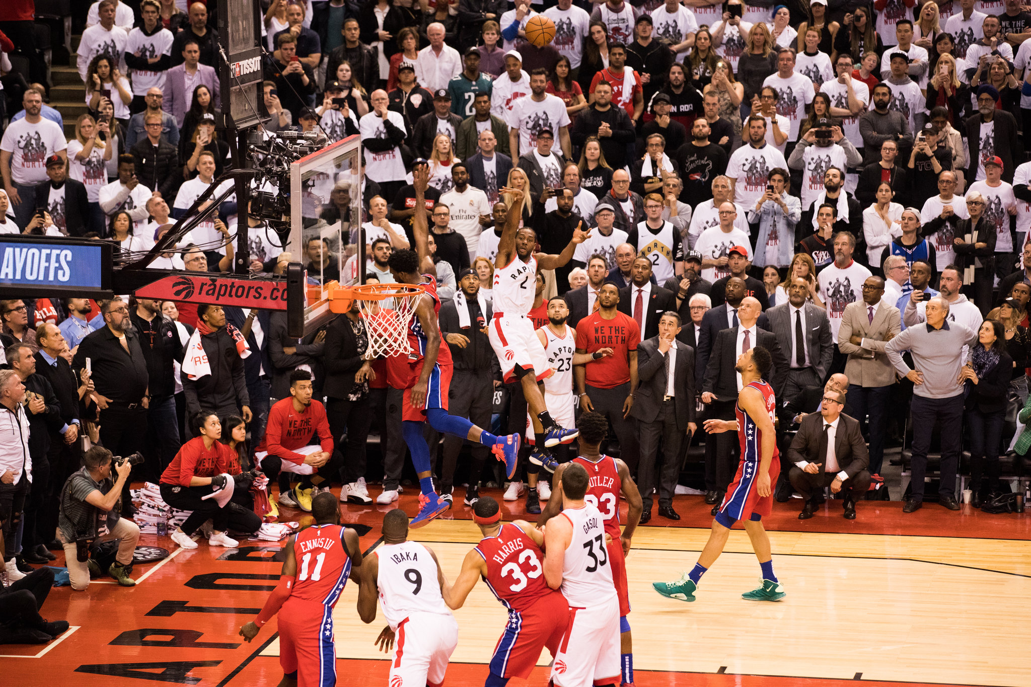 Kawhi Leonard Game Winner Wallpaper