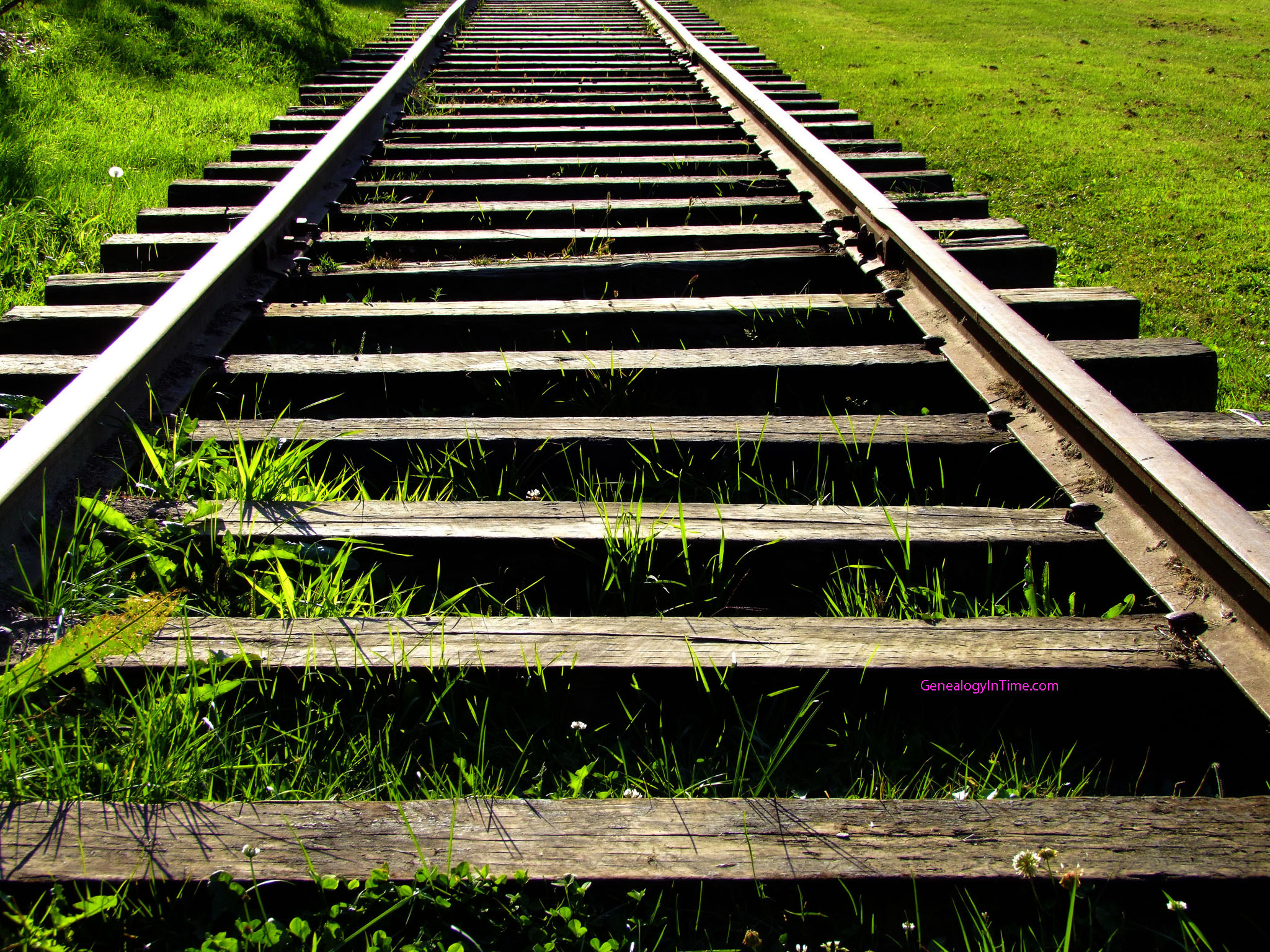 Old Railway Track HD Wallpaper Car Pictures