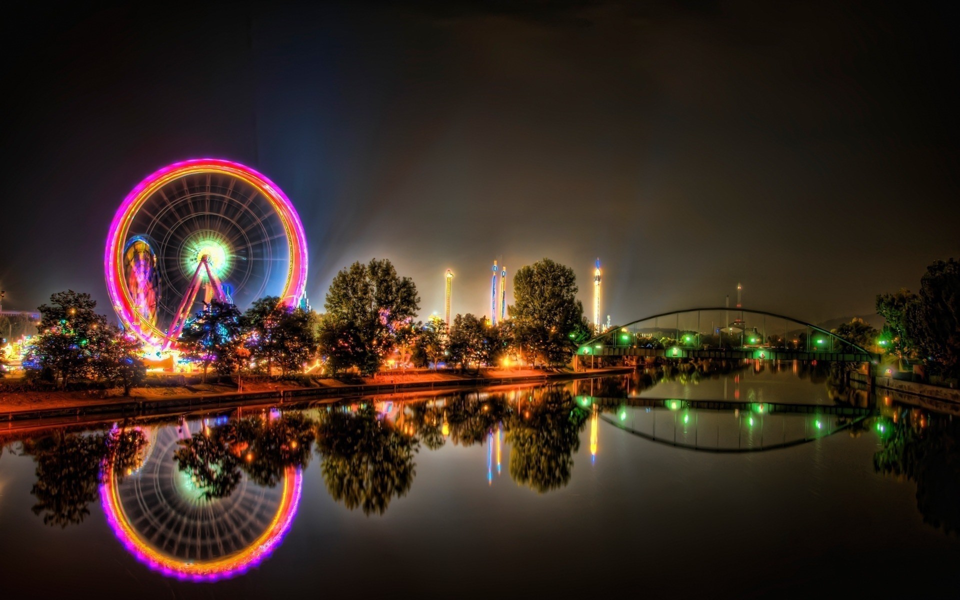 Ferris Wheel Wallpaper
