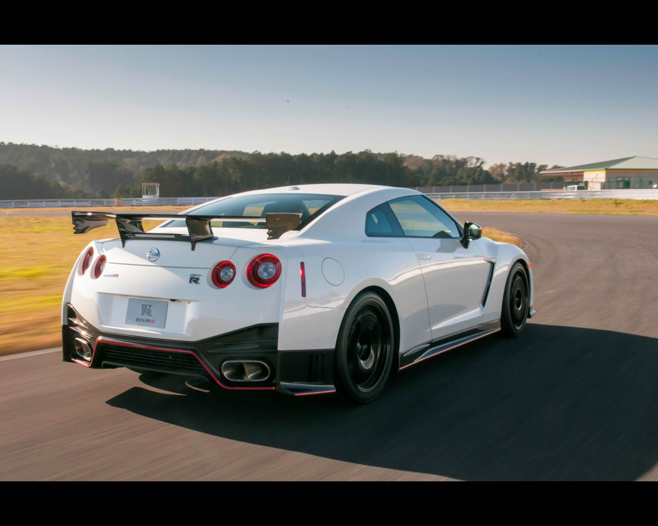 Wallpaper Nissan Gt R Nismo Click On Image To Enlarge
