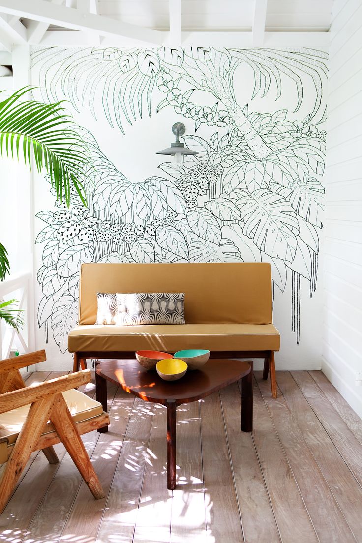 Outlined Tropical Flora On The Wallpaper At La Banane In St Barts