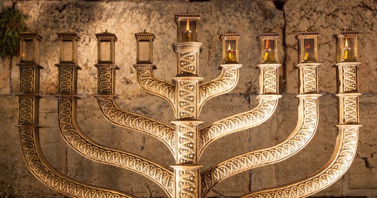 Hanukkah Origins Miracle Of Oil Exalted A Religious Dom